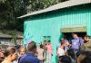 মানিকগঞ্জে একই পরিবারের তিনজনের মরদেহ উদ্ধার, স্ত্রী-কন্যাকে হত্যার পর স্বামীর আত্মহত্যার ধারণা