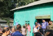 মানিকগঞ্জে একই পরিবারের তিনজনের মরদেহ উদ্ধার, স্ত্রী-কন্যাকে হত্যার পর স্বামীর আত্মহত্যার ধারণা